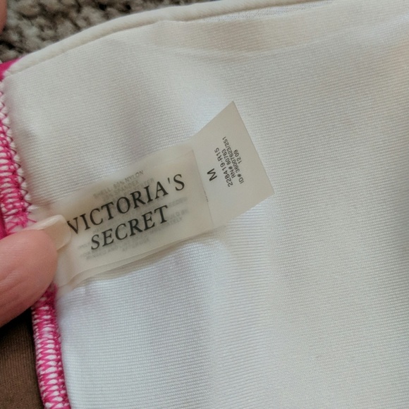 Victoria's Secret bikini top - Picture 3 of 3